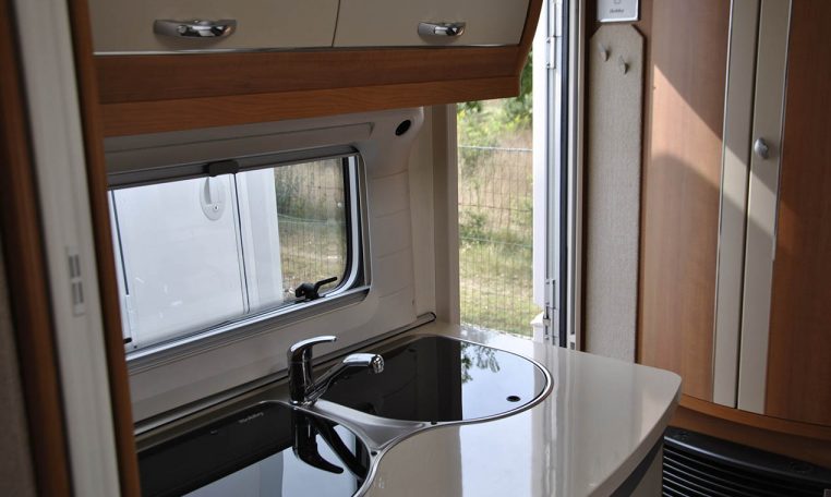 hobby-410sfeexcellent-caravanbacci