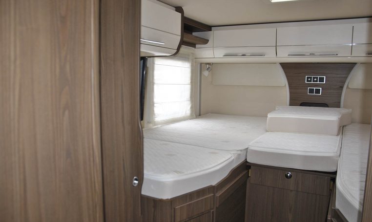 hymer-b704sl-caravanbacci