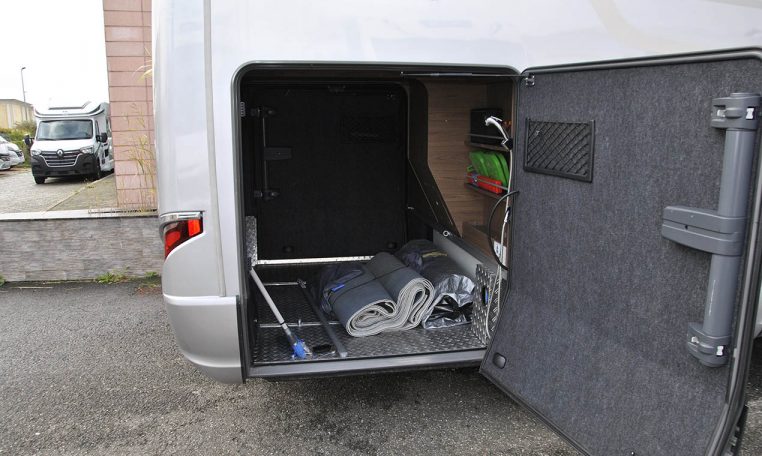 hymer-b704sl-caravanbacci