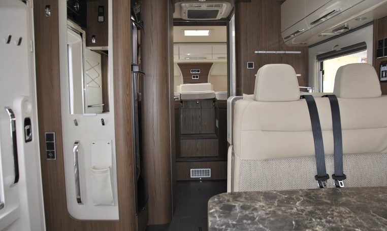 hymer-b704sl-caravanbacci
