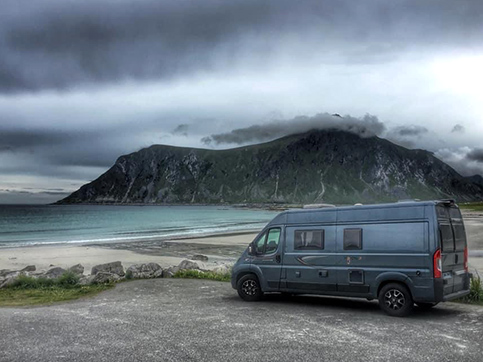 Parti con l'equipaggiamento giusto per le tue vacanze invernali in camper