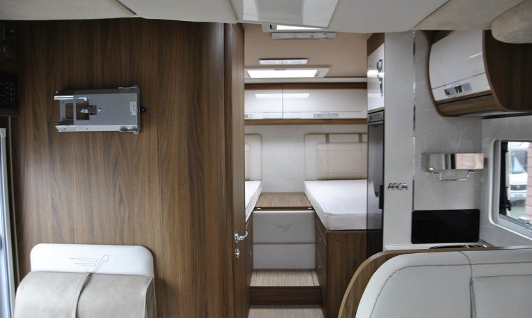 arca-europap699glg-caravanbacci