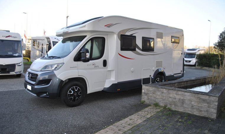 rollerteam-zefiro295tl-caravanbacci