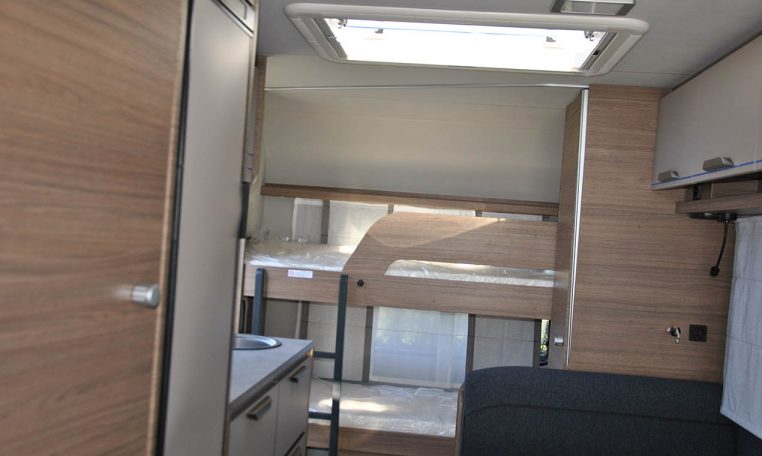 knaus-sport540fdk-caravanbacci