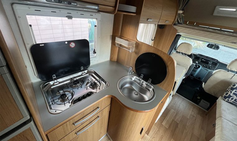 rimor-superbrig687-caravanbacci