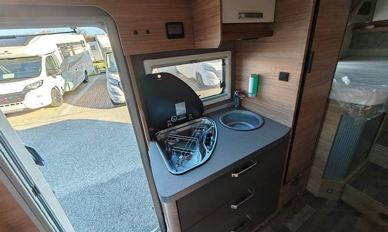 weinsberg-caracompactsuit640meg-caravanbacci