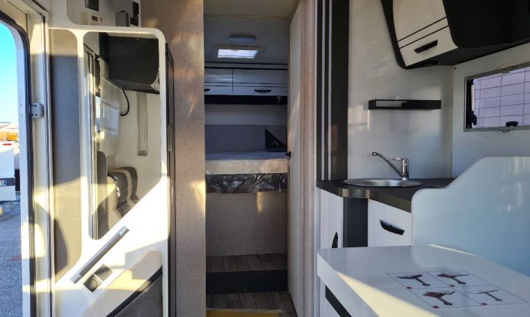 mclouis-mc4381-caravanbacci