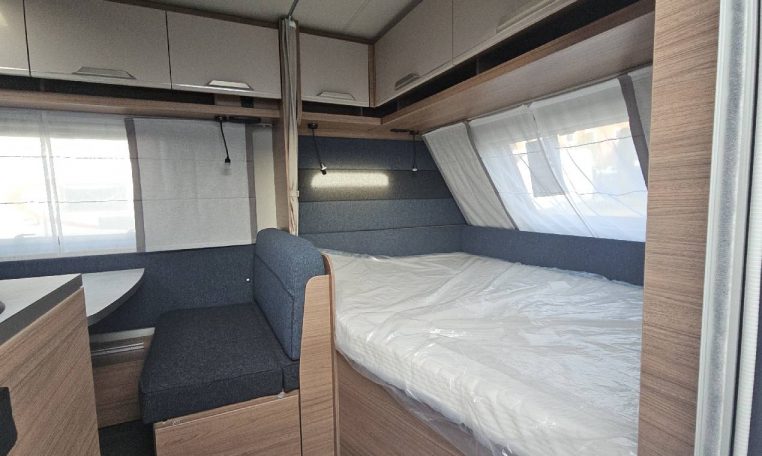 knaus-sport500kd-caravanbacci