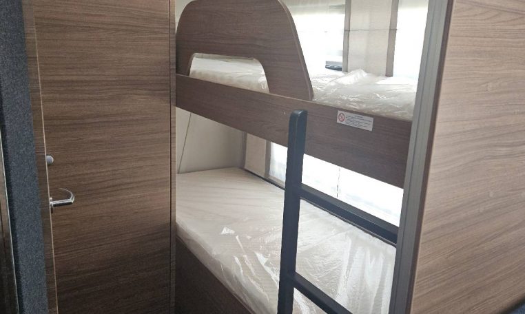 knaus-sport500kd-caravanbacci