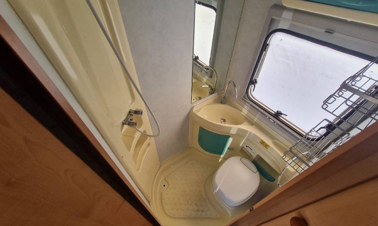 blucamp-fly15-caravanbacci