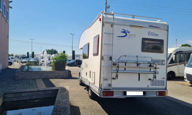 blucamp-fly15-caravanbacci
