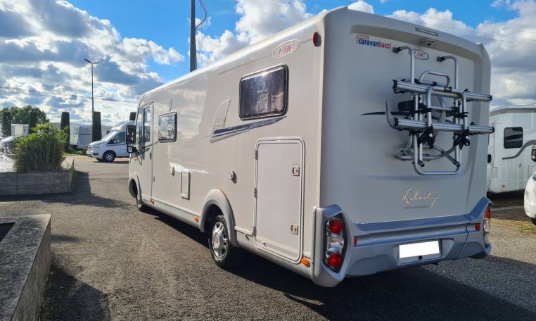 lmc-explorerliberty698g-caravanbacci