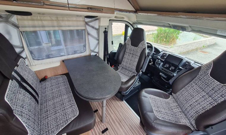 malibu-charmingcoupe640lek-caravanbacci