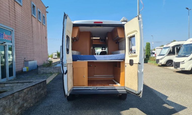 ci-kyros2-caravanbacci