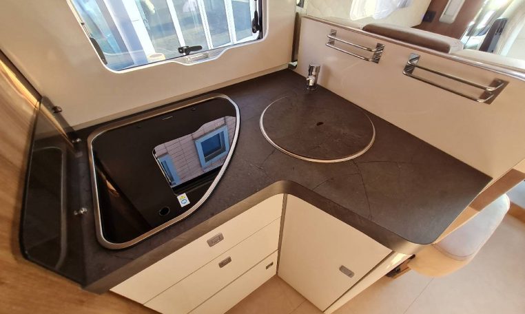 ci-magis65xt-caravanbacci