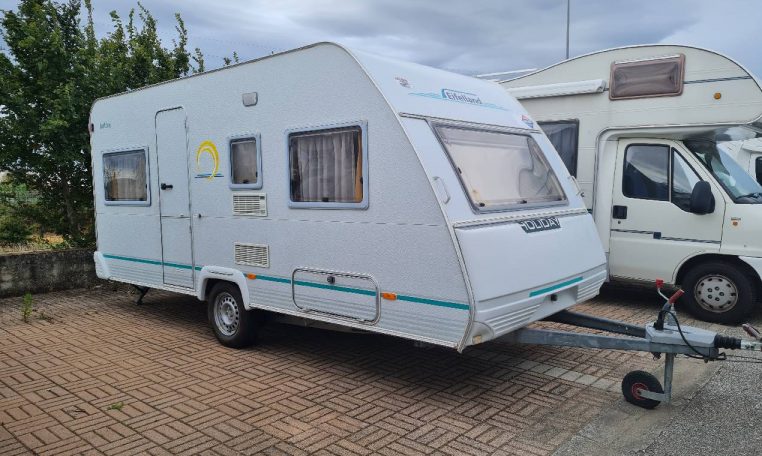 eifelland-holiday450qd-caravanbacci