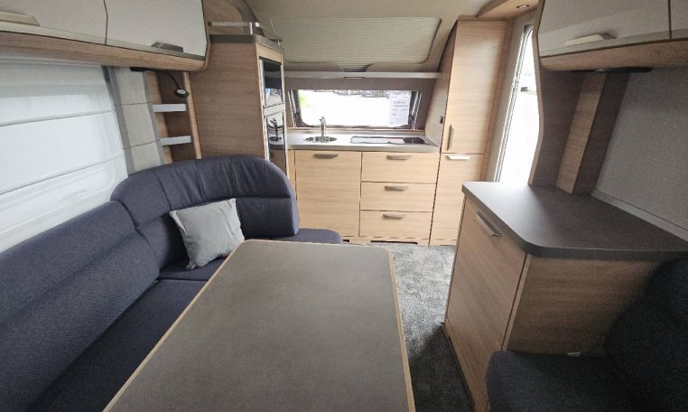 knaus-sudwind650pxb-caravanbacci