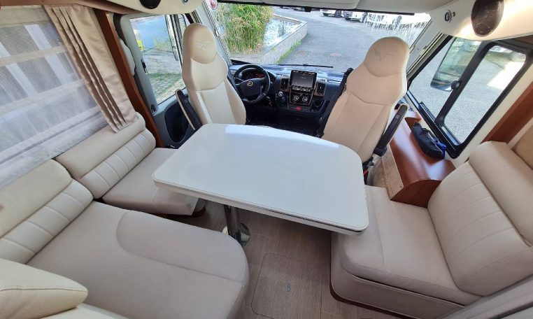 mobilvetta-kyacht89-caravanbacci