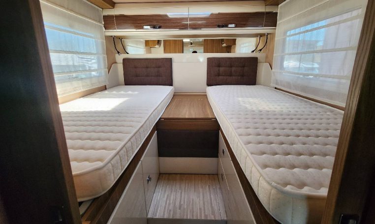 mobilvetta-kyacht64-caravanbacci