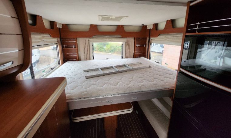 mobilvetta-kyacht80-caravanbacci