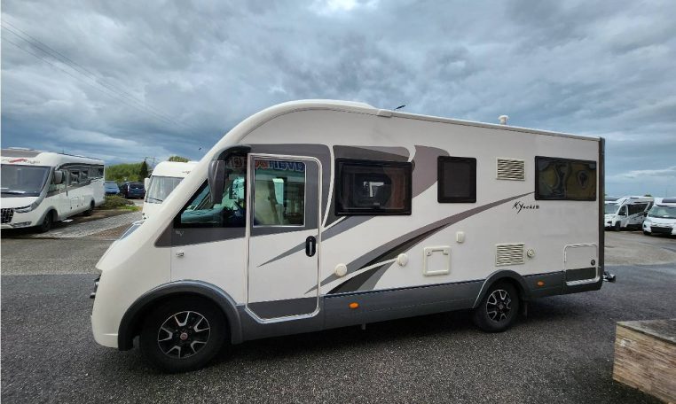 mobilvetta-kyacht80-caravanbacci