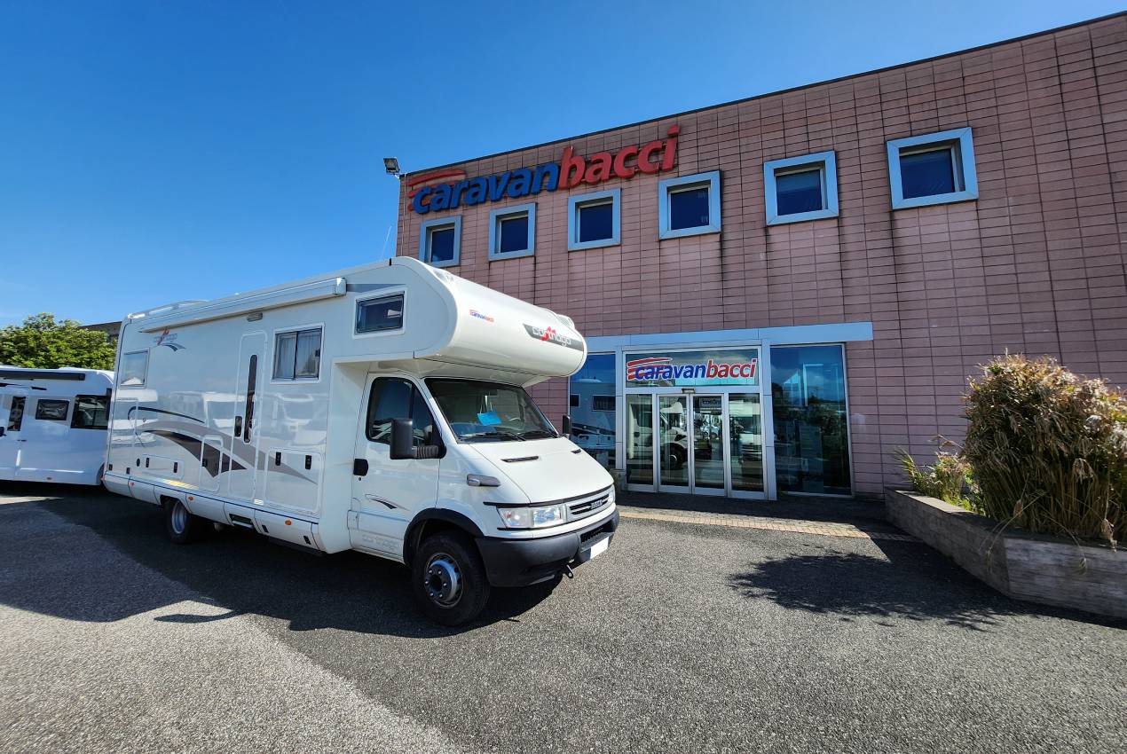 carthago-mondial57dbh-caravanbacci