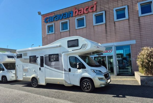 ci-riviera75-caravanbacci