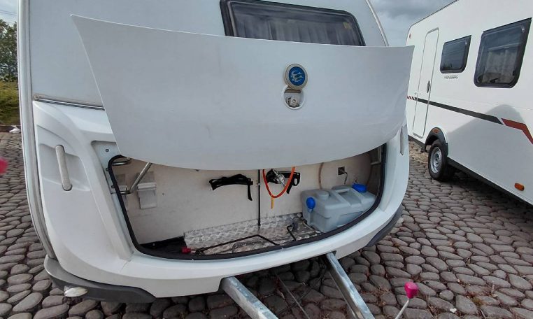 knaus-sudwind550fsk-caravanbacci