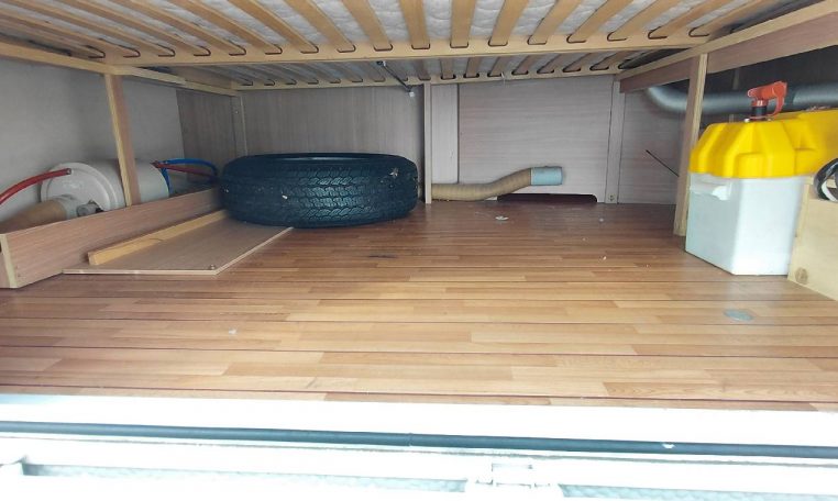 knaus-sudwind550fsk-caravanbacci