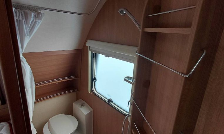 knaus-sudwind550fsk-caravanbacci