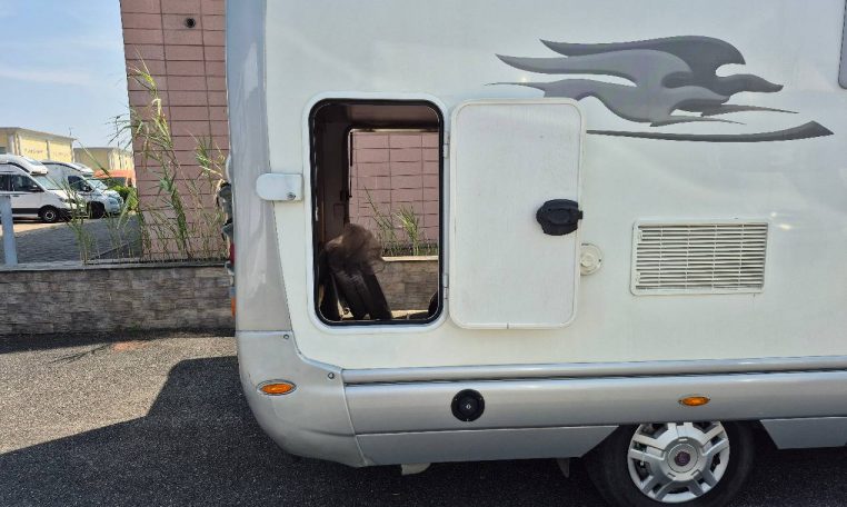 laika-rexosline620-caravanbacci