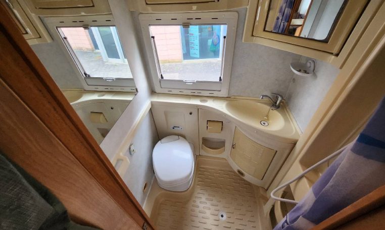 rimor-superbrig680tc-caravanbacci