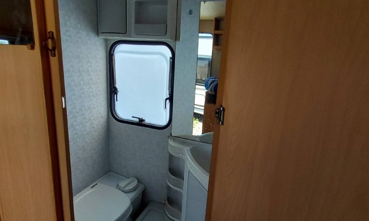 adria-unica430db-caravanbacci