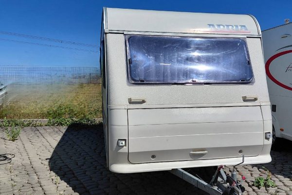 adria-unica430db-caravanbacci