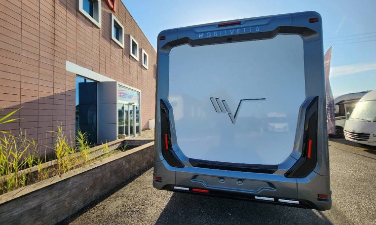 mobilvetta-kyacht90-caravanbacci