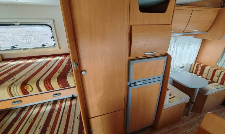 ci-elliot40maxi-caravanbacci
