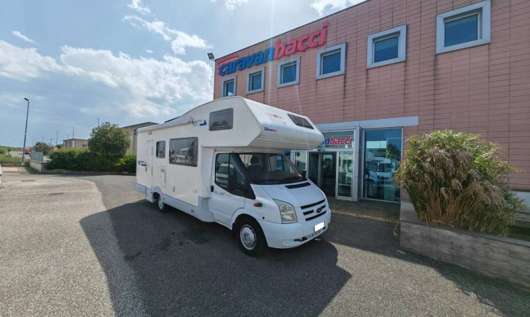 ci-elliot40maxi-caravanbacci