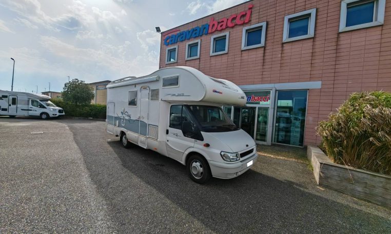 rimor-superbrig677tc-caravanbacci