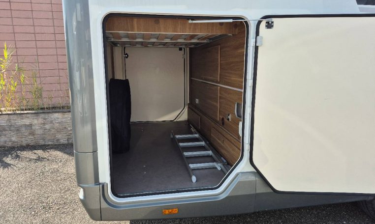 mobilvetta-k-yacht90-caravanbacci