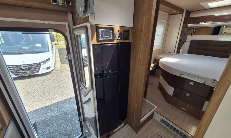 mobilvetta-k-yacht90-caravanbacci