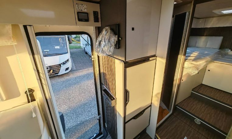 mobilvetta-keai86-caravanbacci