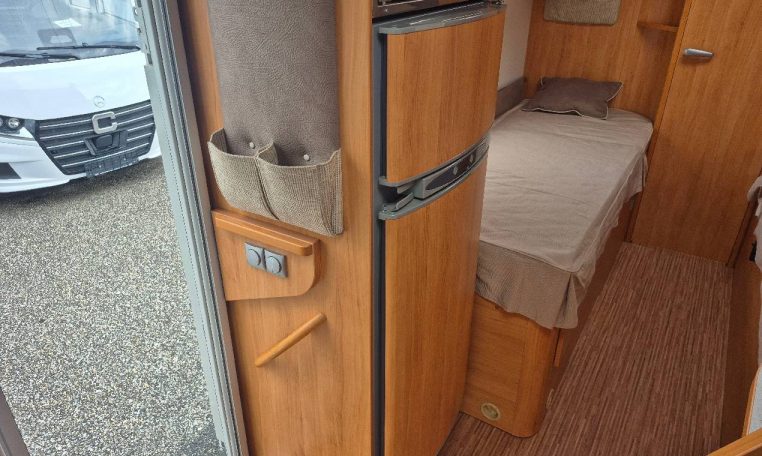 adria-coral670slt-caravanbacci