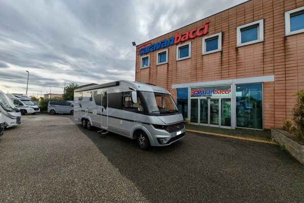 adria-sonic810scsupreme-caravanbacci