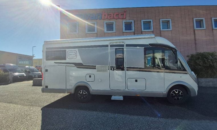 carthago-c-line4.2-caravanbacci