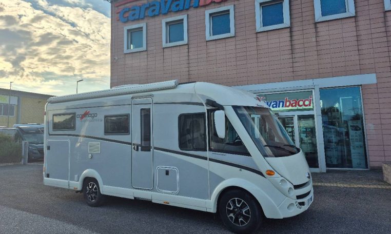 carthago-compact143-caravanbacci