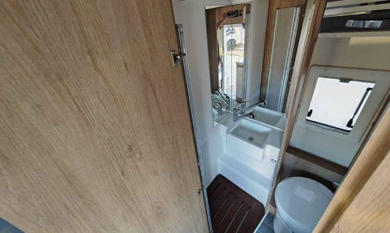 ci-horon77m-caravanbacci