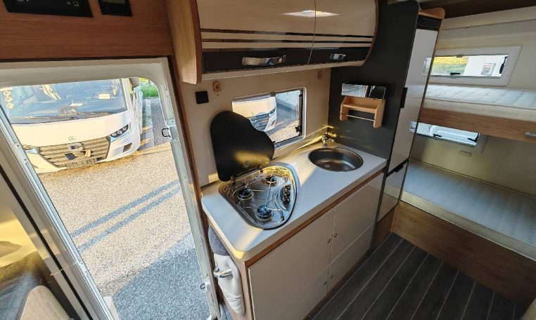 ci-horon77m-caravanbacci