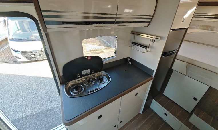 ci-riviera98xt-caravanbacci