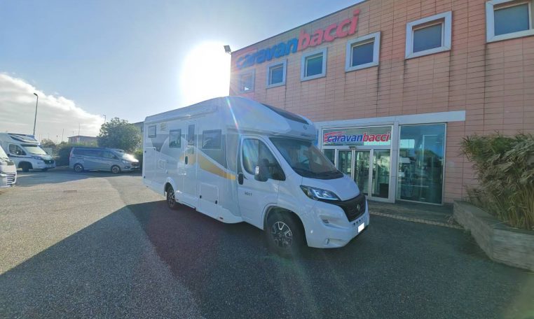 ci-riviera98xt-caravanbacci