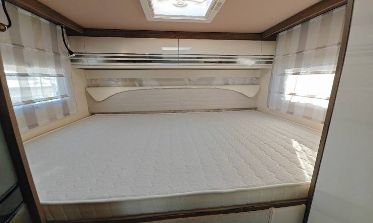 ci-riviera98xt-caravanbacci